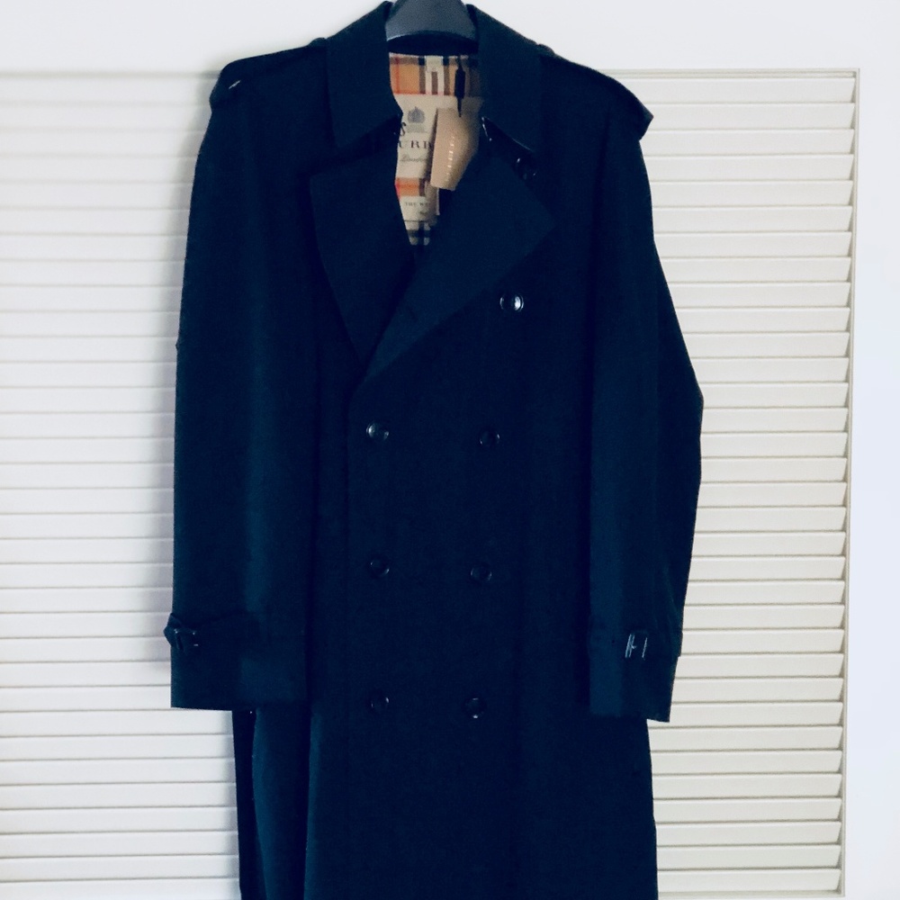 Burberry. The Westminster Heritage Trench Coat.